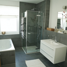 4 Walk-In Shower Ideas to Create a Luxury-Infused Space